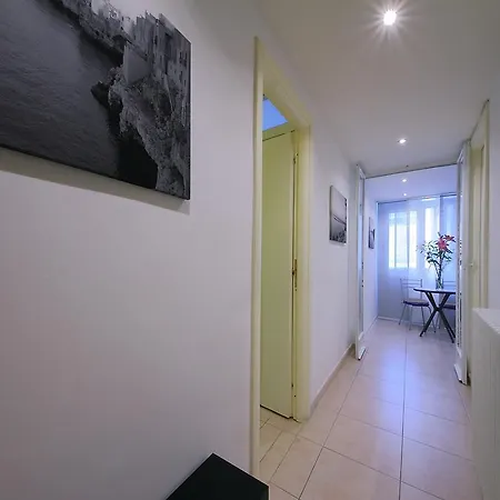 Studio Savoia شقة